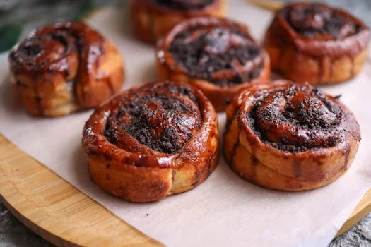 gooey butter cake St Louis dessert powdered sugar